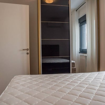 Аренда светлой двухкомнатной квартиры в современном ЖК, 41 м², Палилула, Белград, Сербия